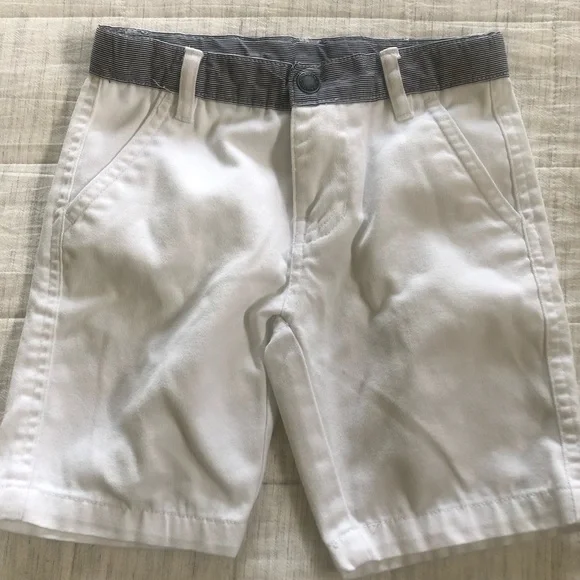 Bundle of 4 Boys Shorts Size 4T - Picture 2 of 14
